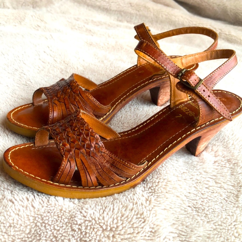 Vintage Kinney sandals